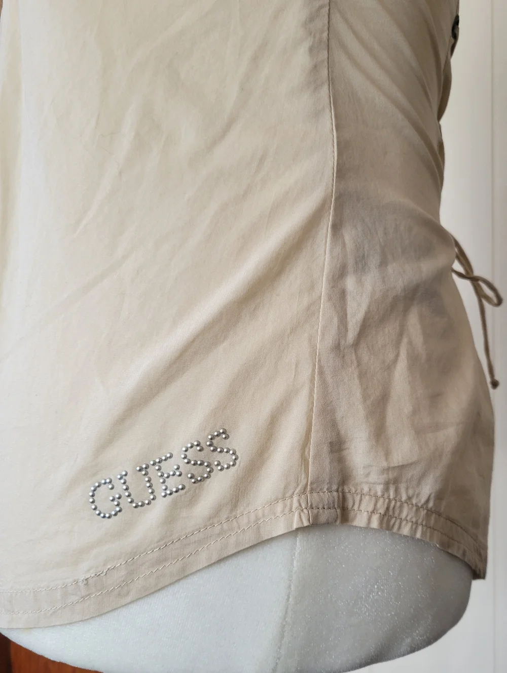 Vintage Guess | Cream Button-Front Shirt With Corset Style Lace Up - Picture 4 of 7